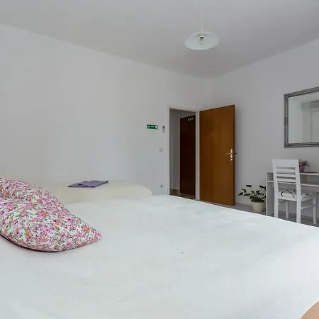 Anka Apartman Cavtat